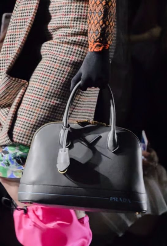 Prada F/W 2018 City Calfskin Mirage Promenade Tote Black