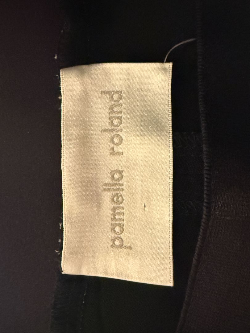 Pamella Roland Black Pants with White Asymmetrical Overlay – Large