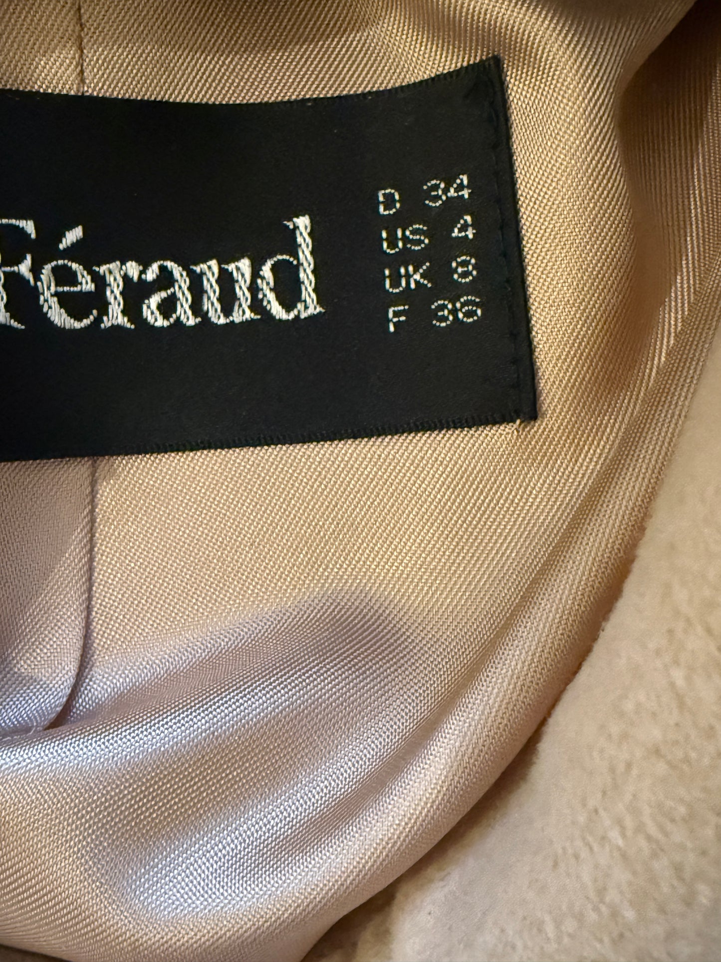 Louis Féraud Pale Blush Wool Swing Coat – Very Good Preowned Condition