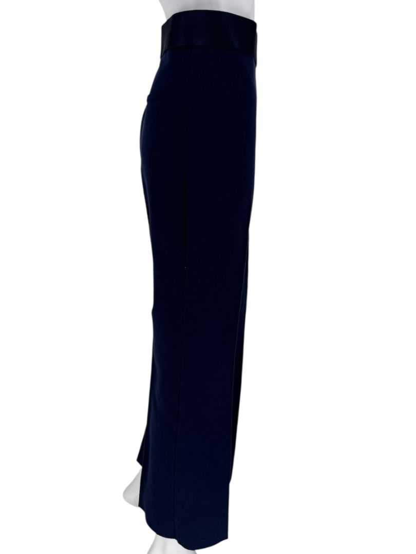 High Sport Kick Pant in Navy - Large