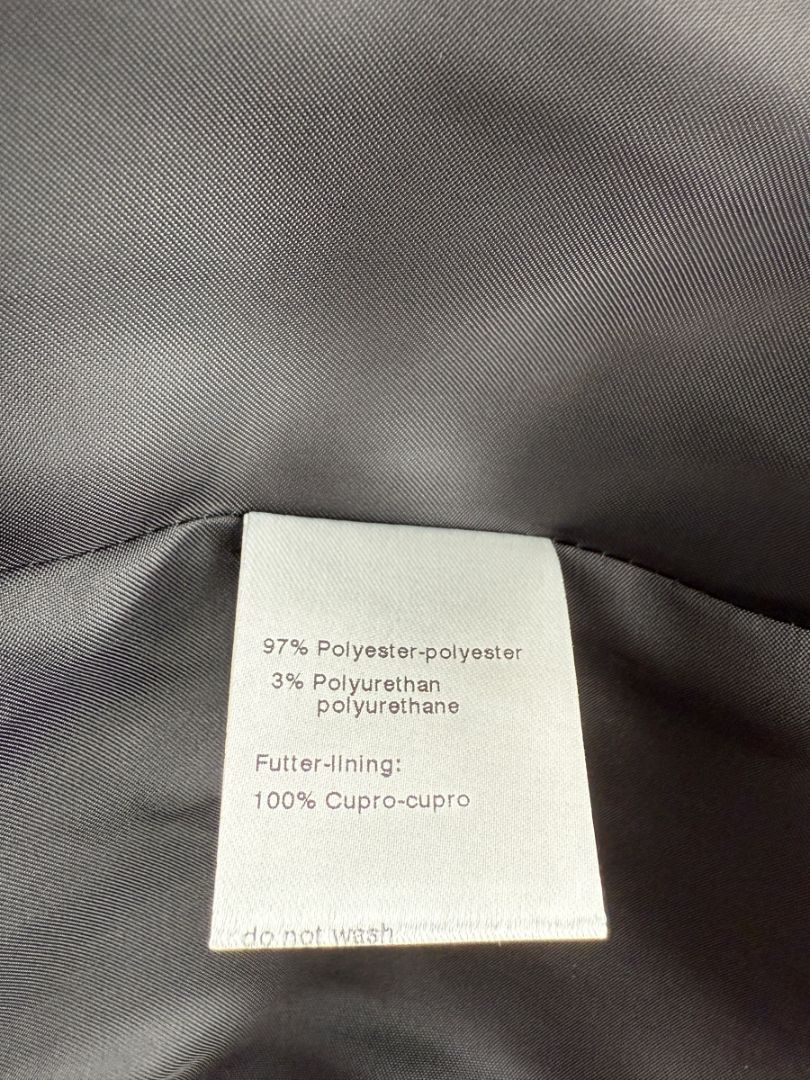 Akris Punto Black Velvet Single-Breasted Blazer – Size 10