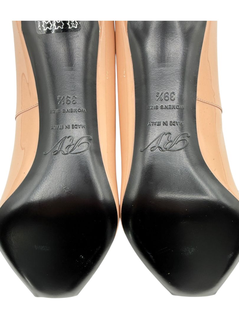 Roger Vivier Belle Vivier Patent Leather Pumps in Nude – Size 39.5