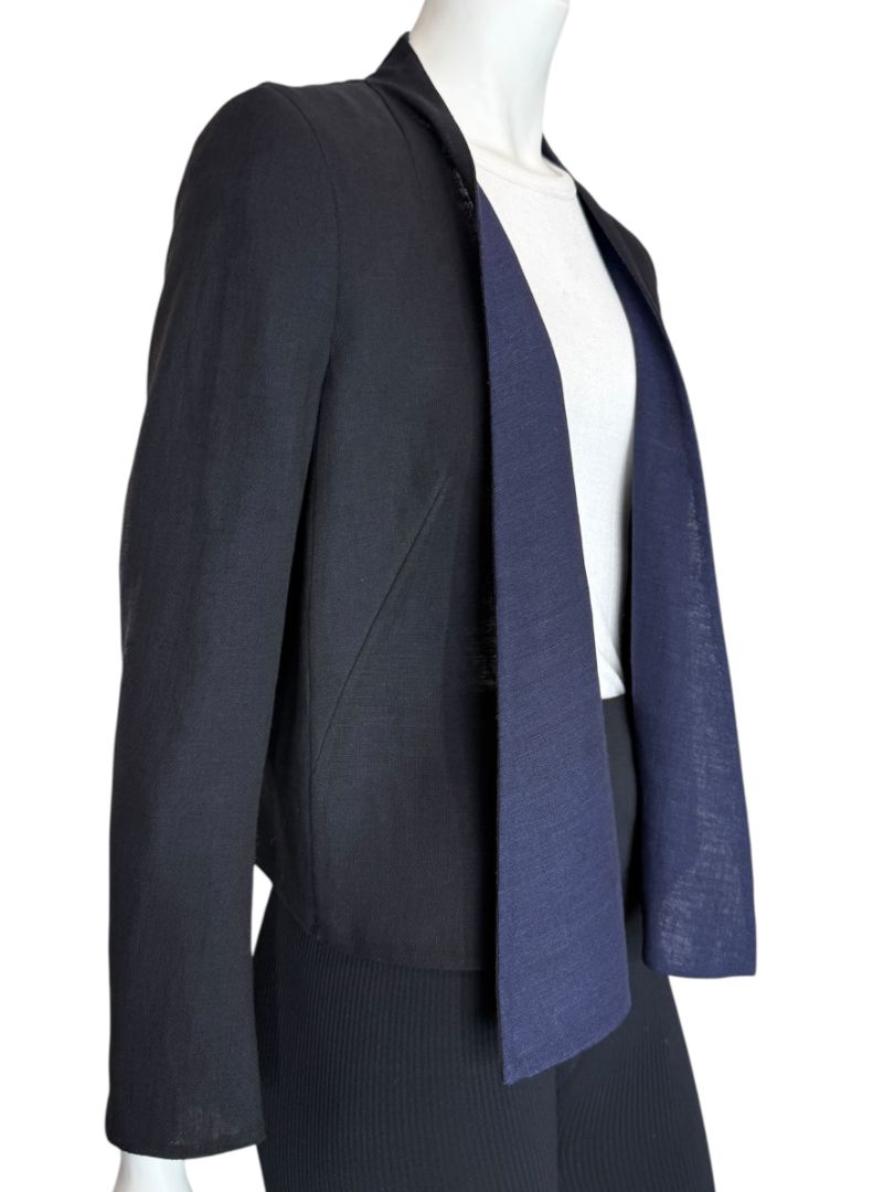 Akris Bergdorf Goodman Linen-Blend Cropped Open Jacket – Black & Navy – Size US 10