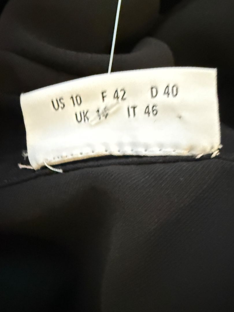 Akris Punto Black Sleeveless Scalloped Detail Tunic Top – Size 10