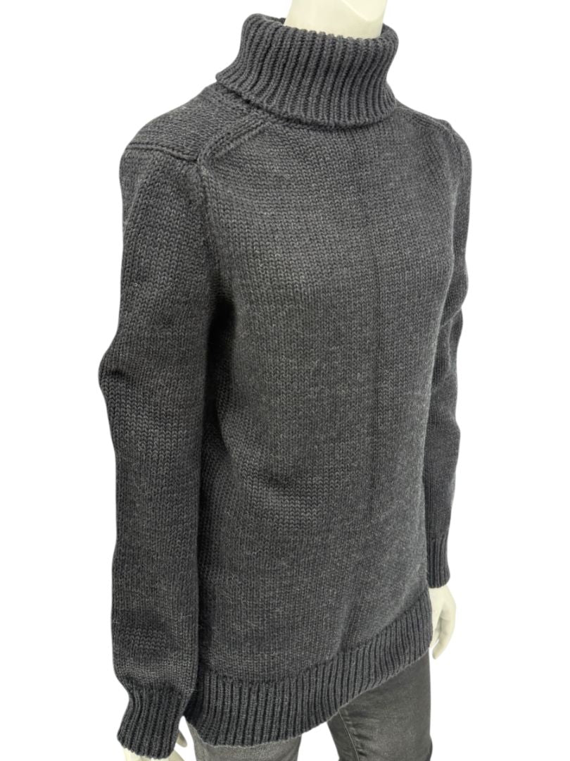 Louis Vuitton Fall 2007 Runway Soft Black Cutaway Turtleneck Sweater – Size M