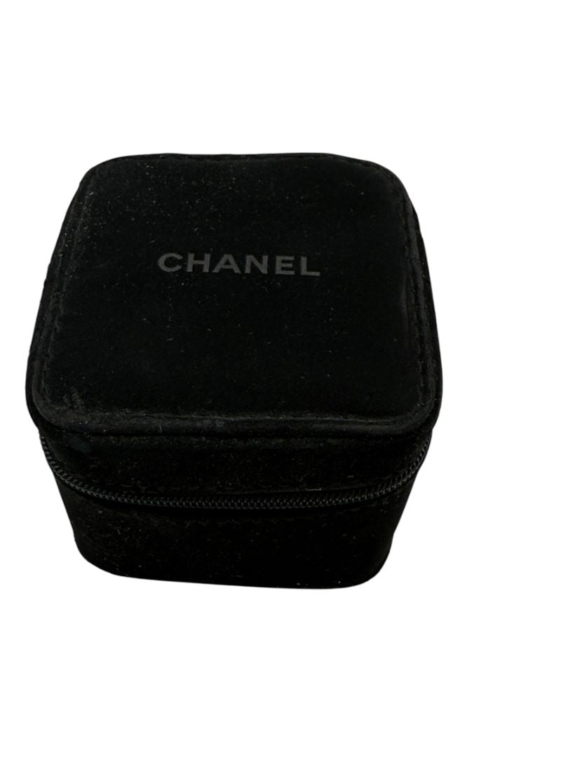 Chanel Black Travel Jewelry & Watch Case – Suede Zip Cube