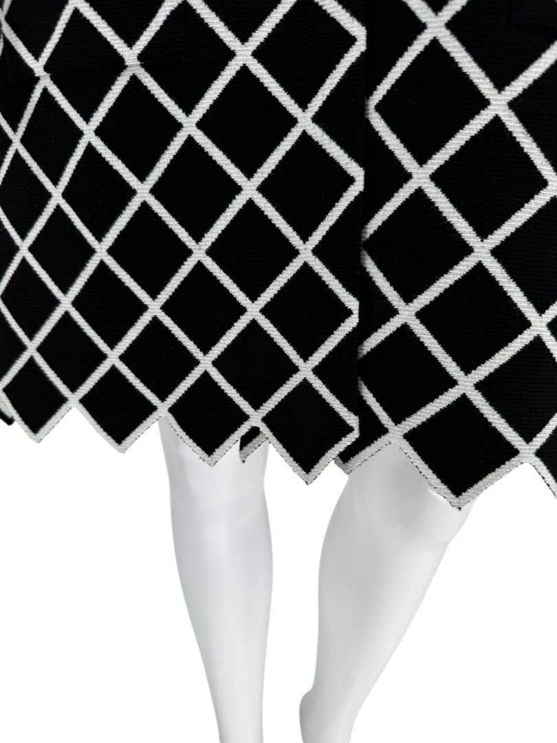 Oscar de la Renta Black & White Diamond-Pattern Knit Coat - Size M