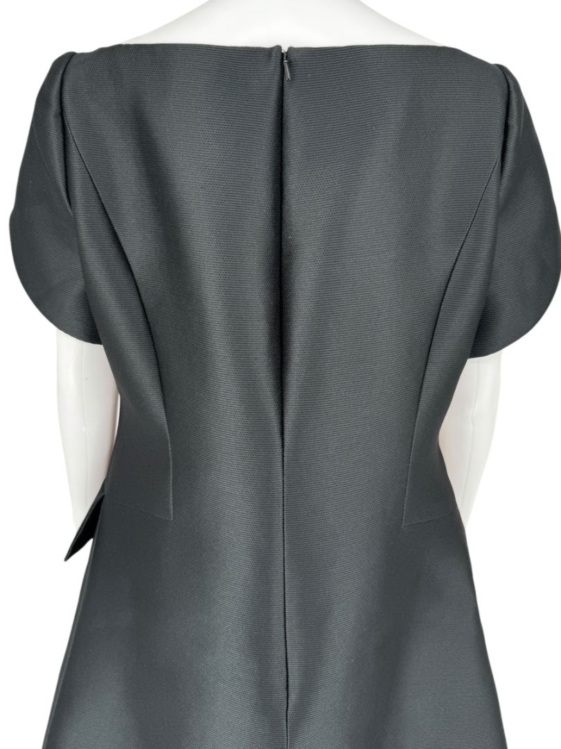 Pamella Roland Black Structured A-Line Dress with Sculptural Sleeves – Large