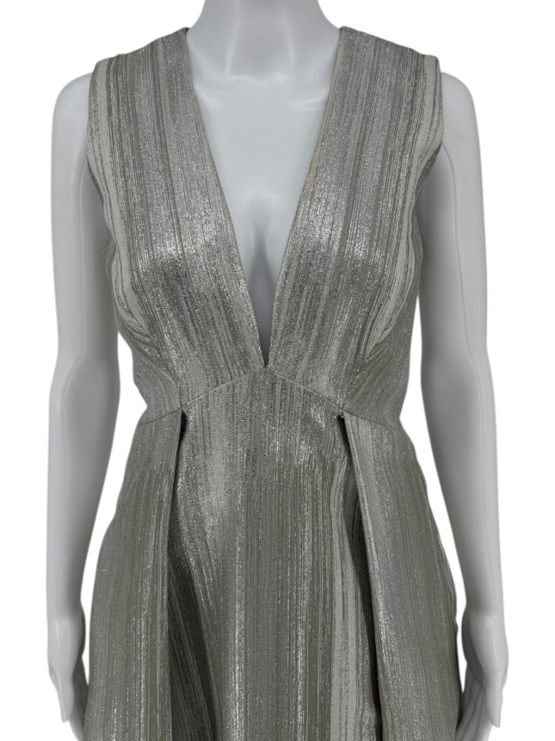 Pamella Roland Silver Metallic Sleeveless Gown with Plunging Neckline – Size 6