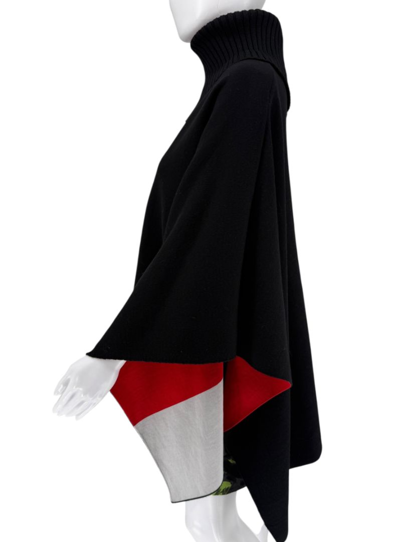 Marni Black Ribbed Turtleneck Caplet with Red Interior – Size IT 42