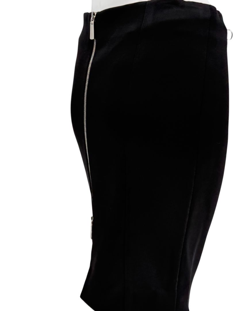 Pamella Roland Black Pencil Skirt with Grommet Detail – Large