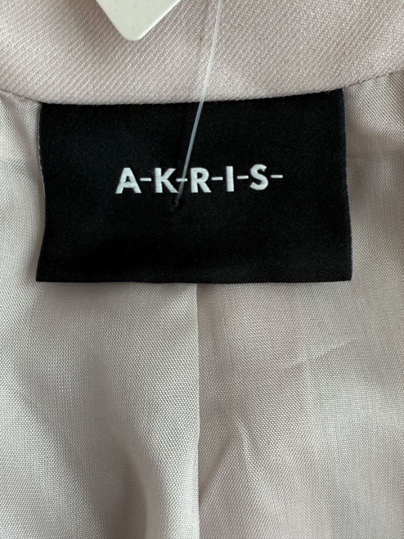 Akris Miles Blazer in Lily Pink Virgin Wool, Size 10 (IT 46) – NWT