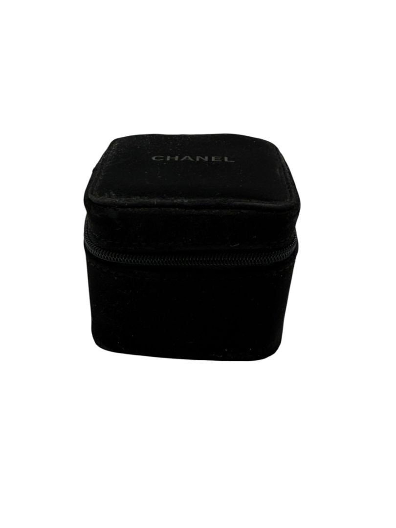 Chanel Black Travel Jewelry & Watch Case – Suede Zip Cube