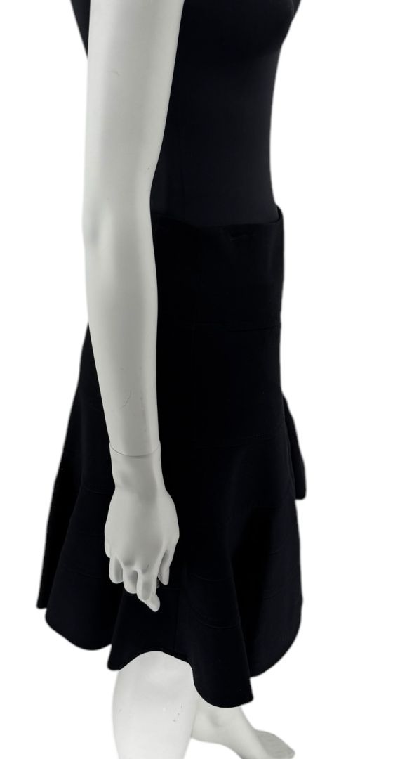 Akris Punto Ruffle Embellishment Knee-Length Skirt - Size 8