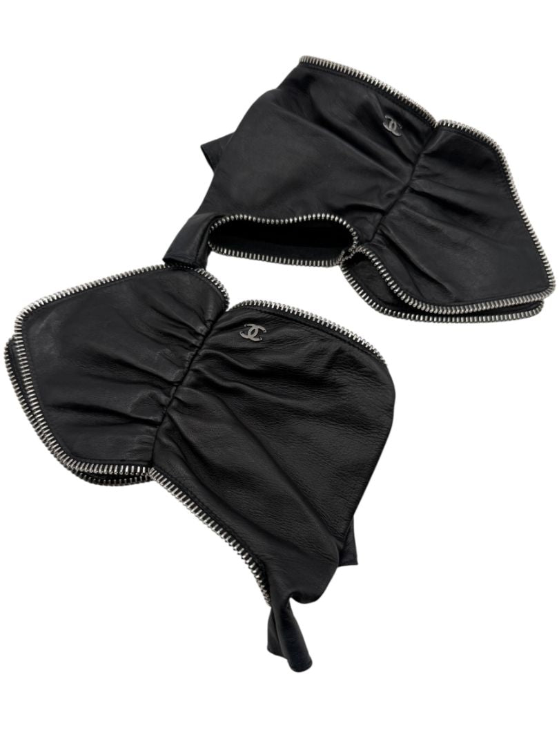 Chanel Black Lambskin Fingerless Gloves with Silver Zipper Trim – Size 7½