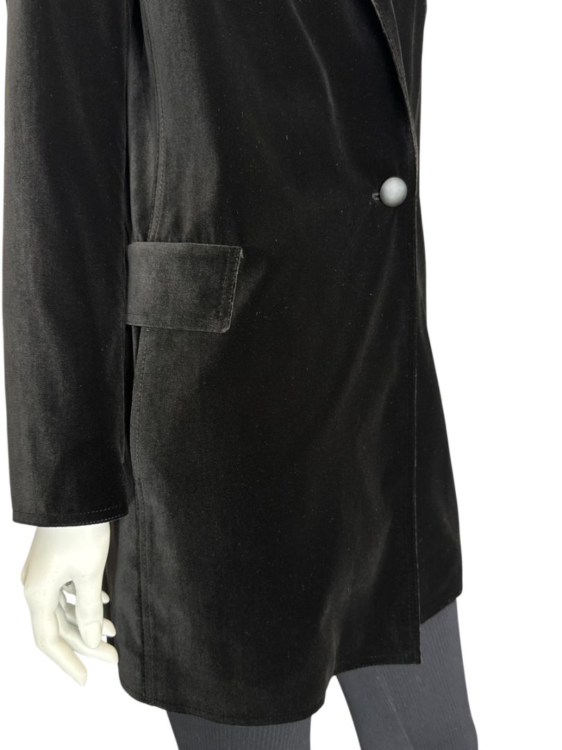 Akris Punto Black Velvet Single-Breasted Blazer – Size 10
