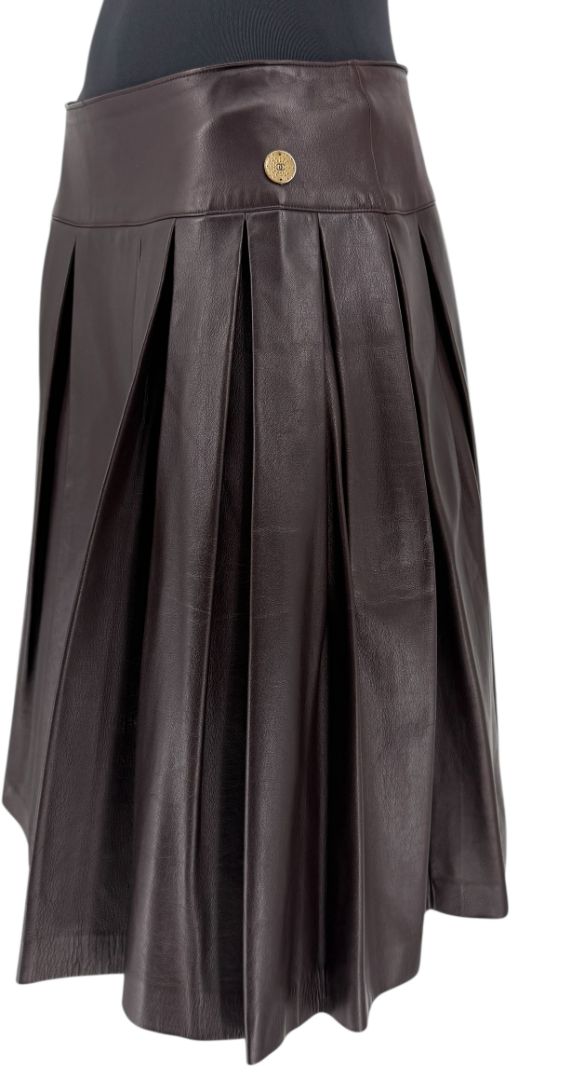 Chanel Fall 2001 Pleated Lambskin Skirt – Size 42