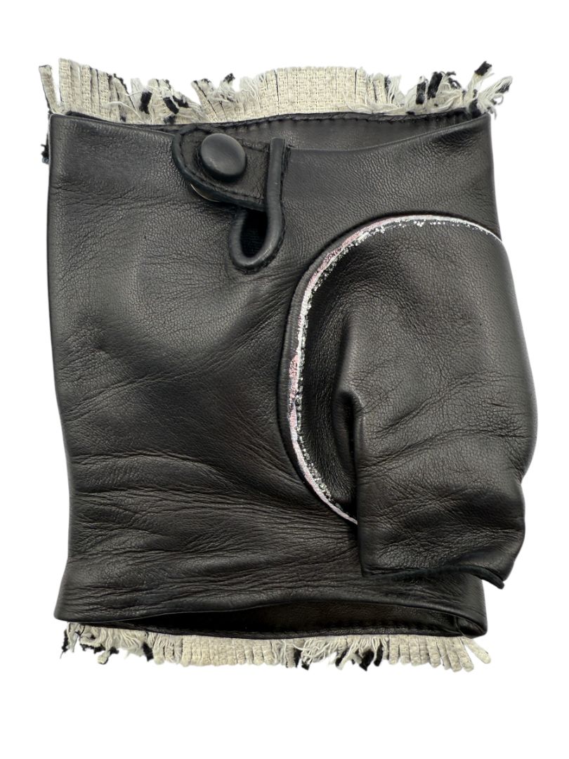Chanel Pearl-Embellished Tweed & Leather Cutoff Gloves – Size 7.5