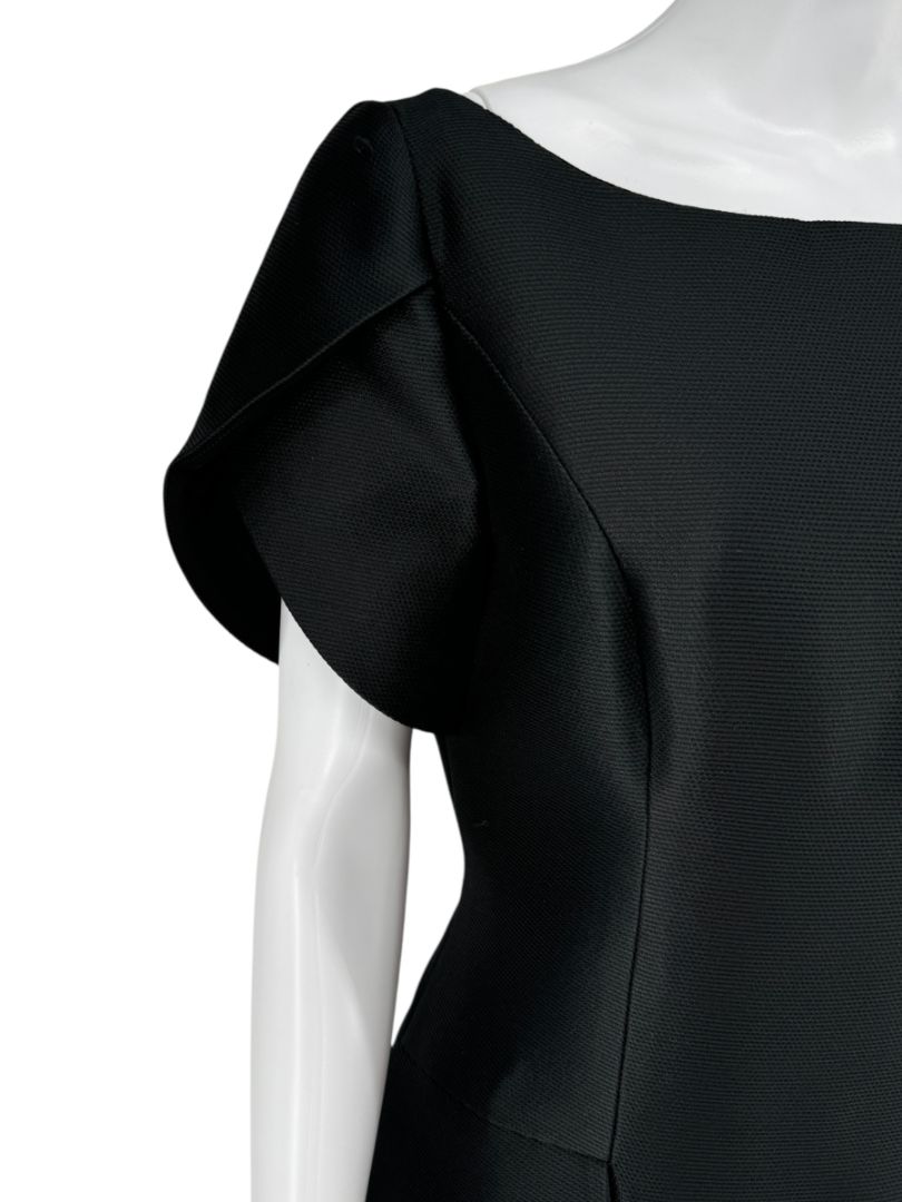 Pamella Roland Black Structured A-Line Dress with Sculptural Sleeves – Large