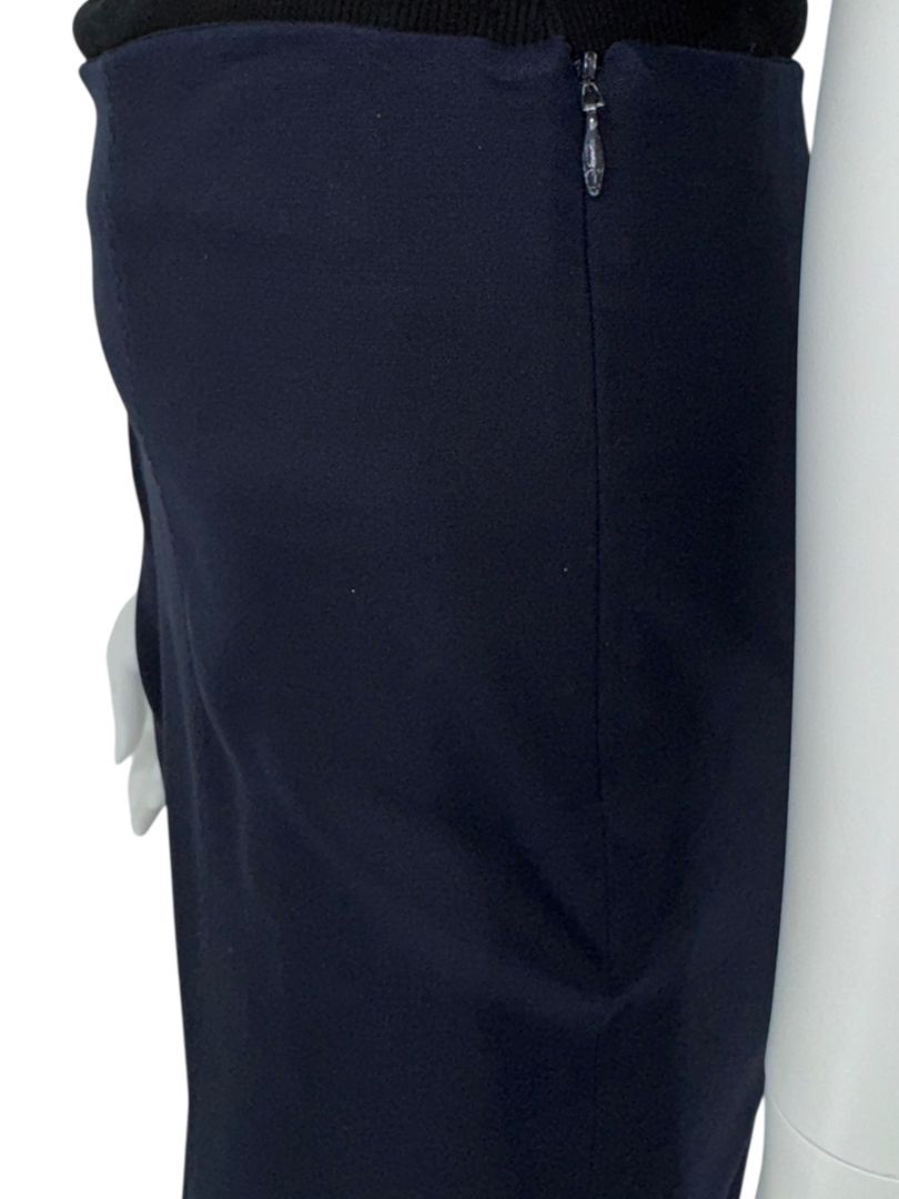 The Row Navy Wool-Silk Blend Cropped Trousers – Size 10