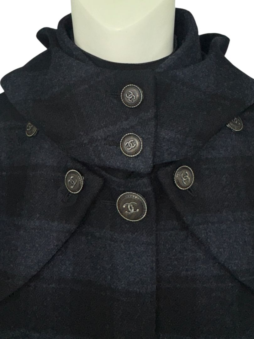 *RARE* Chanel Navy & Black Plaid Wool Hooded Cape with Logo Buttons – Size FR 44