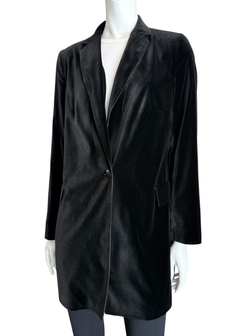 Akris Punto Black Velvet Single-Breasted Blazer – Size 10
