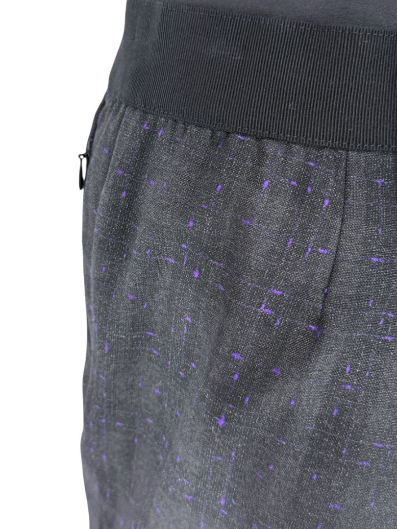 Akris Punto Grey Wool Suit with Purple Fleck Detailing – Size US 10