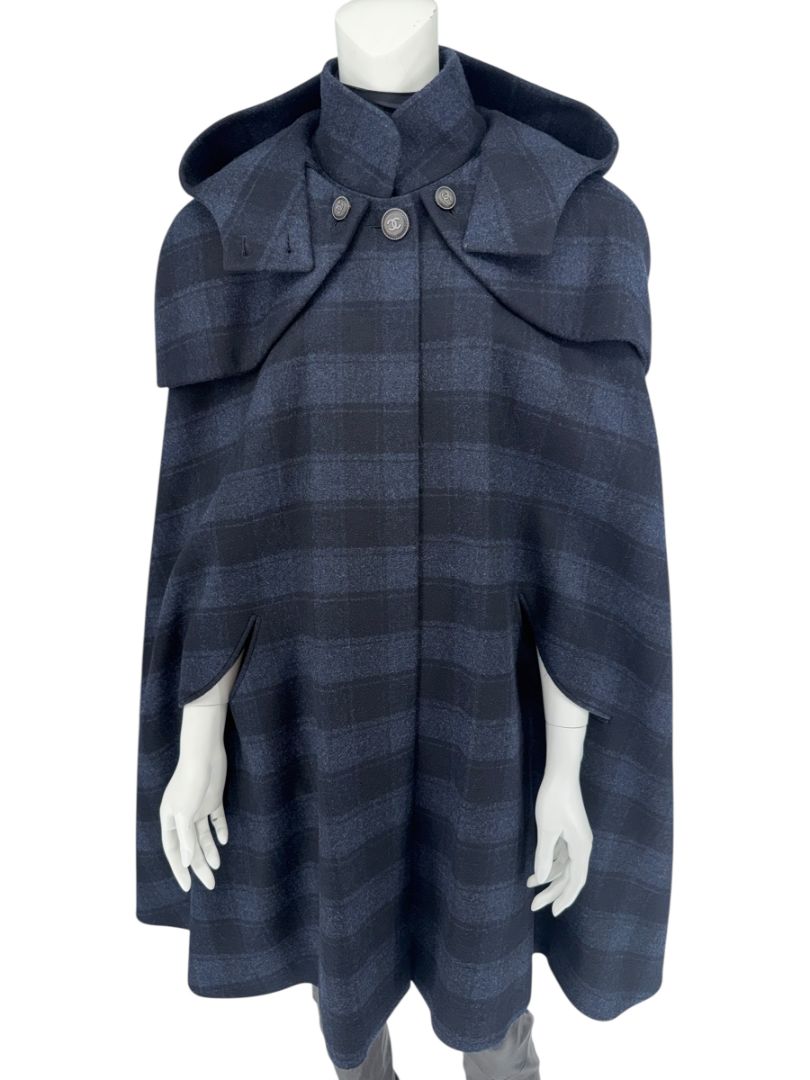 *RARE* Chanel Navy & Black Plaid Wool Hooded Cape with Logo Buttons – Size FR 44