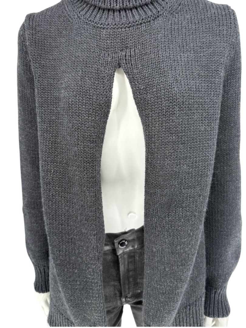 Louis Vuitton Fall 2007 Runway Soft Black Cutaway Turtleneck Sweater – Size M
