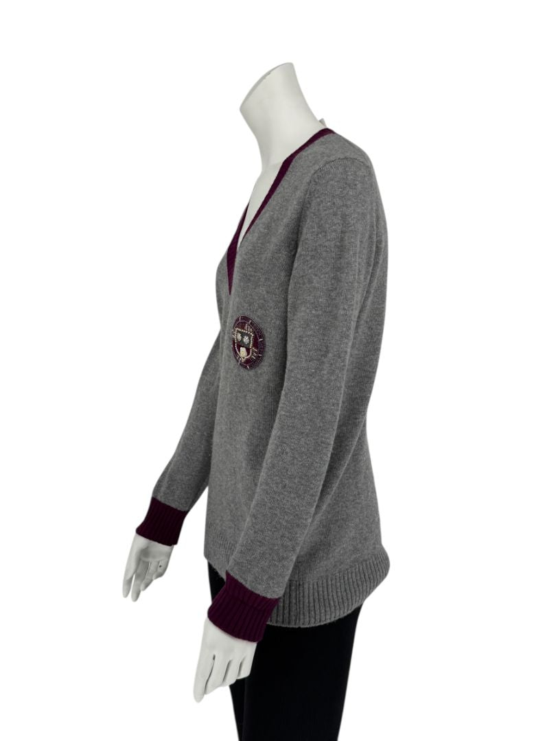 Chanel 2007A Grey and Purple Cashmere Beaded Crest Detail V Neck Sweater - Size 44