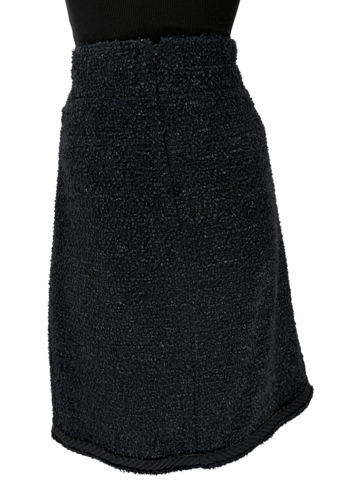 Chanel Black Bouclé A-Line Skirt with Grosgrain Trim – Size FR 46