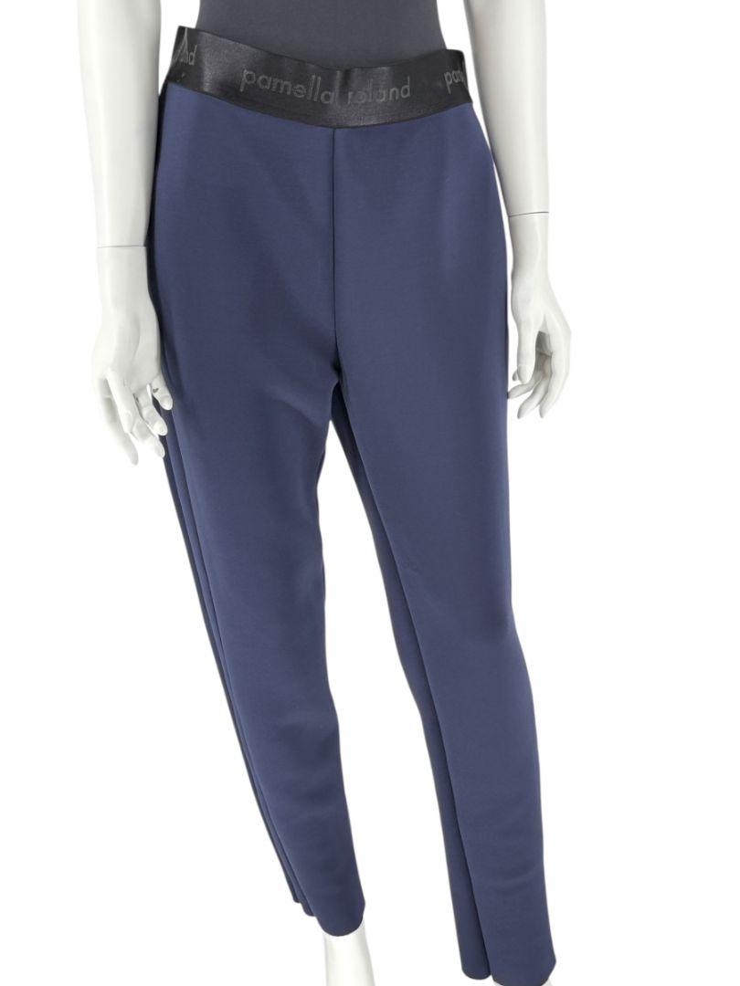 Pamella Roland Navy Slim-Leg Pants with Black Logo Waistband – Large