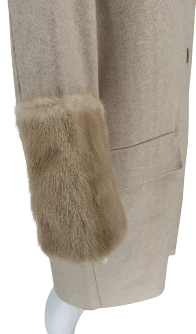 Agona Beige Cashmere Coat with Mink Fur Trim – Size S
