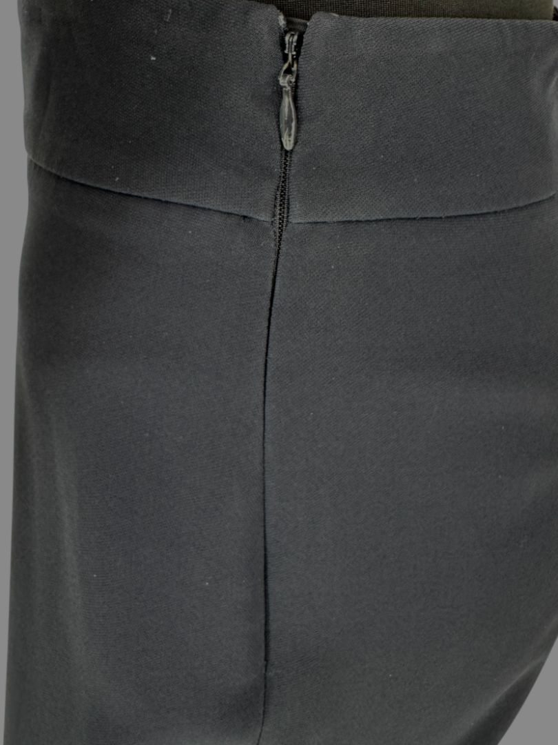 Giorgio Armani Navy Wide-Leg Cropped Trousers – Size IT 44