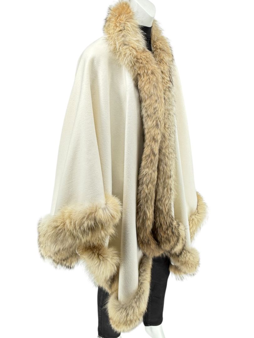 Pamella Roland Ivory Wool Cape Jacket with Natural Fur Trim – O/S