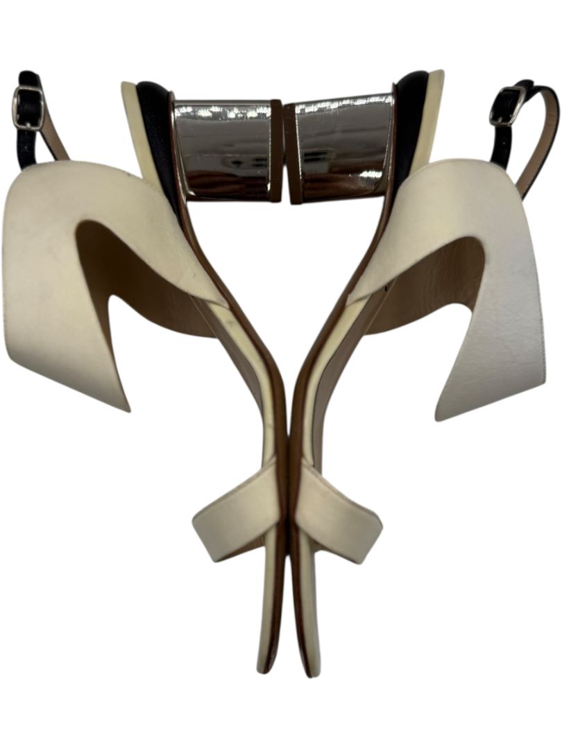 Nicholas Kirkwood Cream Leather Sandals with Silver Block Heel – Size 39.5