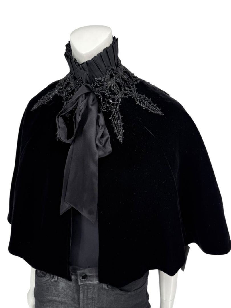 NWT Ralph Lauren Black Velvet & Silk-Trim Cape – Size XS/S