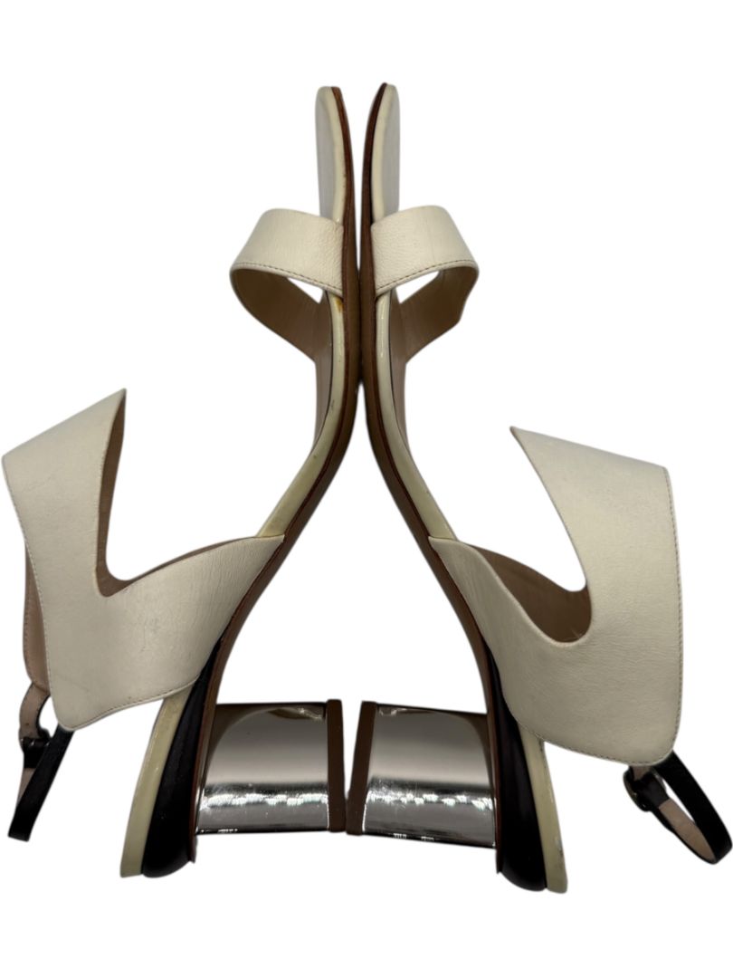 Nicholas Kirkwood Cream Leather Sandals with Silver Block Heel – Size 39.5