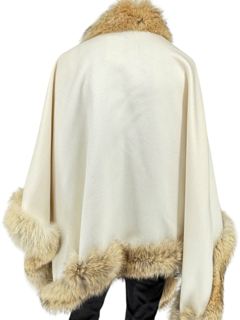 Pamella Roland Ivory Wool Cape Jacket with Natural Fur Trim – O/S