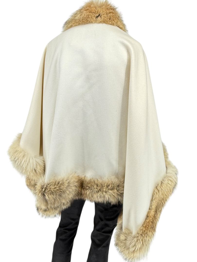 Pamella Roland Ivory Wool Cape Jacket with Natural Fur Trim – O/S