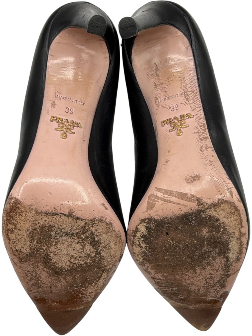 Prada Black Leather Pointed Toe Pumps – Size 39