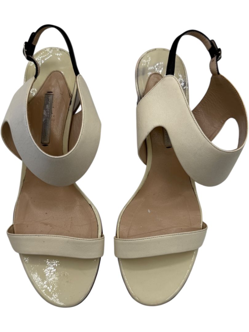 Nicholas Kirkwood Cream Leather Sandals with Silver Block Heel – Size 39.5