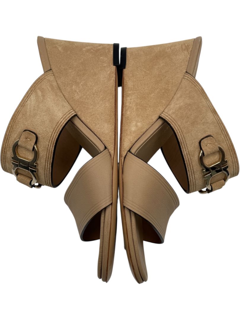 Salvatore Ferragamo Tan Leather & Suede Wedge Sandals – Size 9