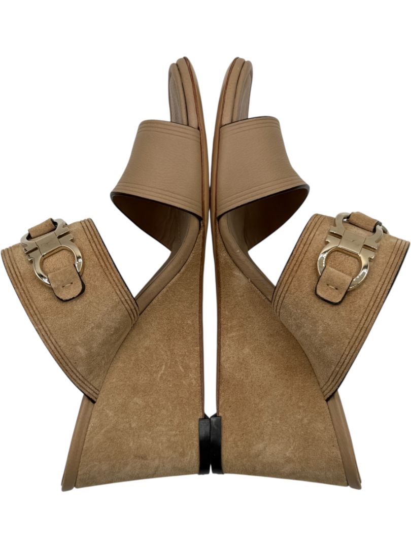 Salvatore Ferragamo Tan Leather & Suede Wedge Sandals – Size 9