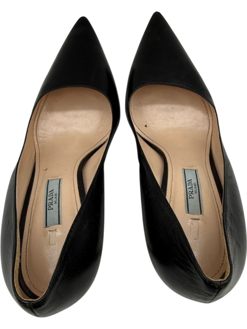 Prada Black Leather Pointed Toe Pumps – Size 39