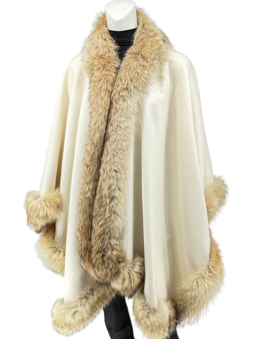 Pamella Roland Ivory Wool Cape Jacket with Natural Fur Trim – O/S