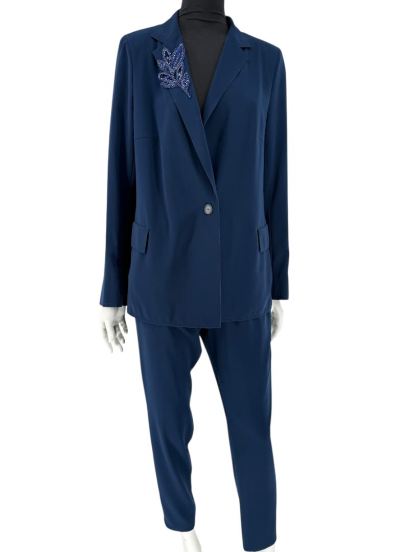 Akris Punto Navy Beaded Blazer & Pants Suit Set – Size US 10