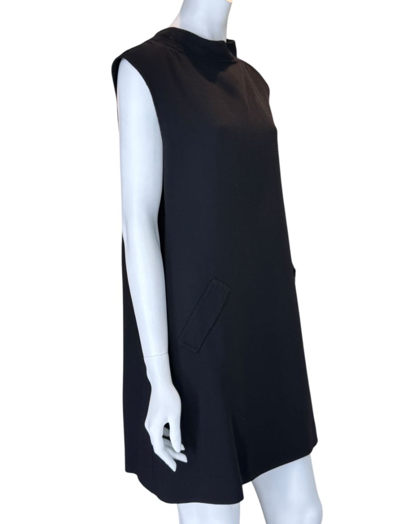 Pamella Roland Black Sleeveless Shift Dress with Back Bow Detail – Large