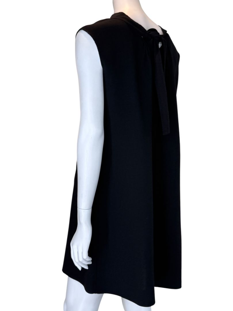 Pamella Roland Black Sleeveless Shift Dress with Back Bow Detail – Large