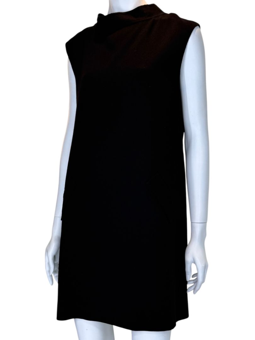 Pamella Roland Black Sleeveless Shift Dress with Back Bow Detail – Large